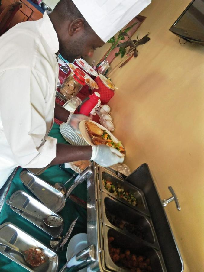 Isiolo Bomen Hotel מראה חיצוני תמונה