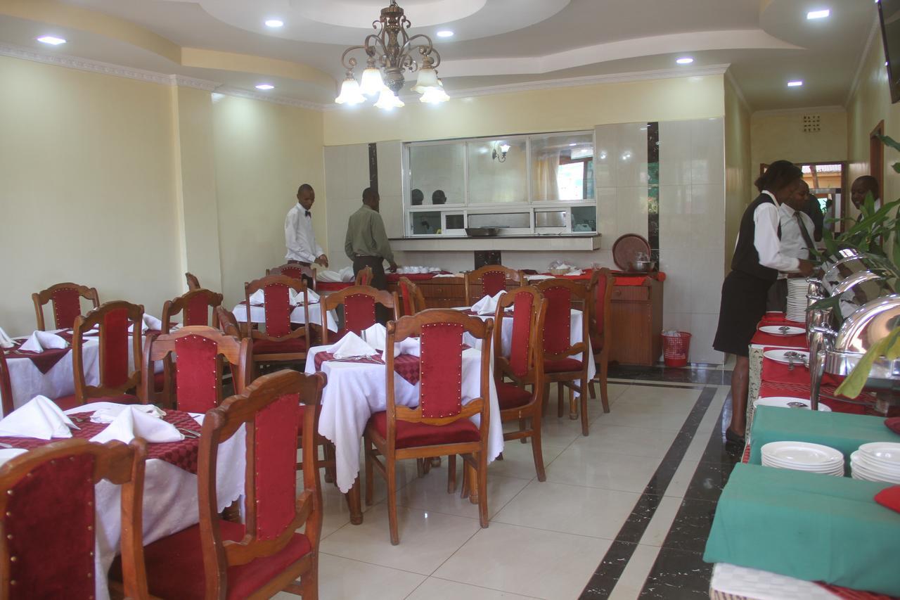 Isiolo Bomen Hotel מראה חיצוני תמונה