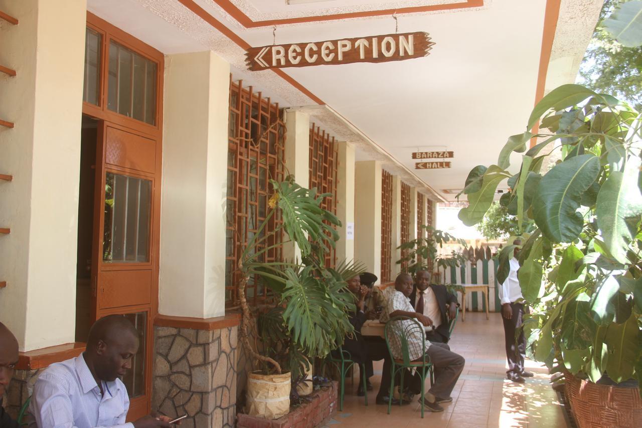 Isiolo Bomen Hotel מראה חיצוני תמונה