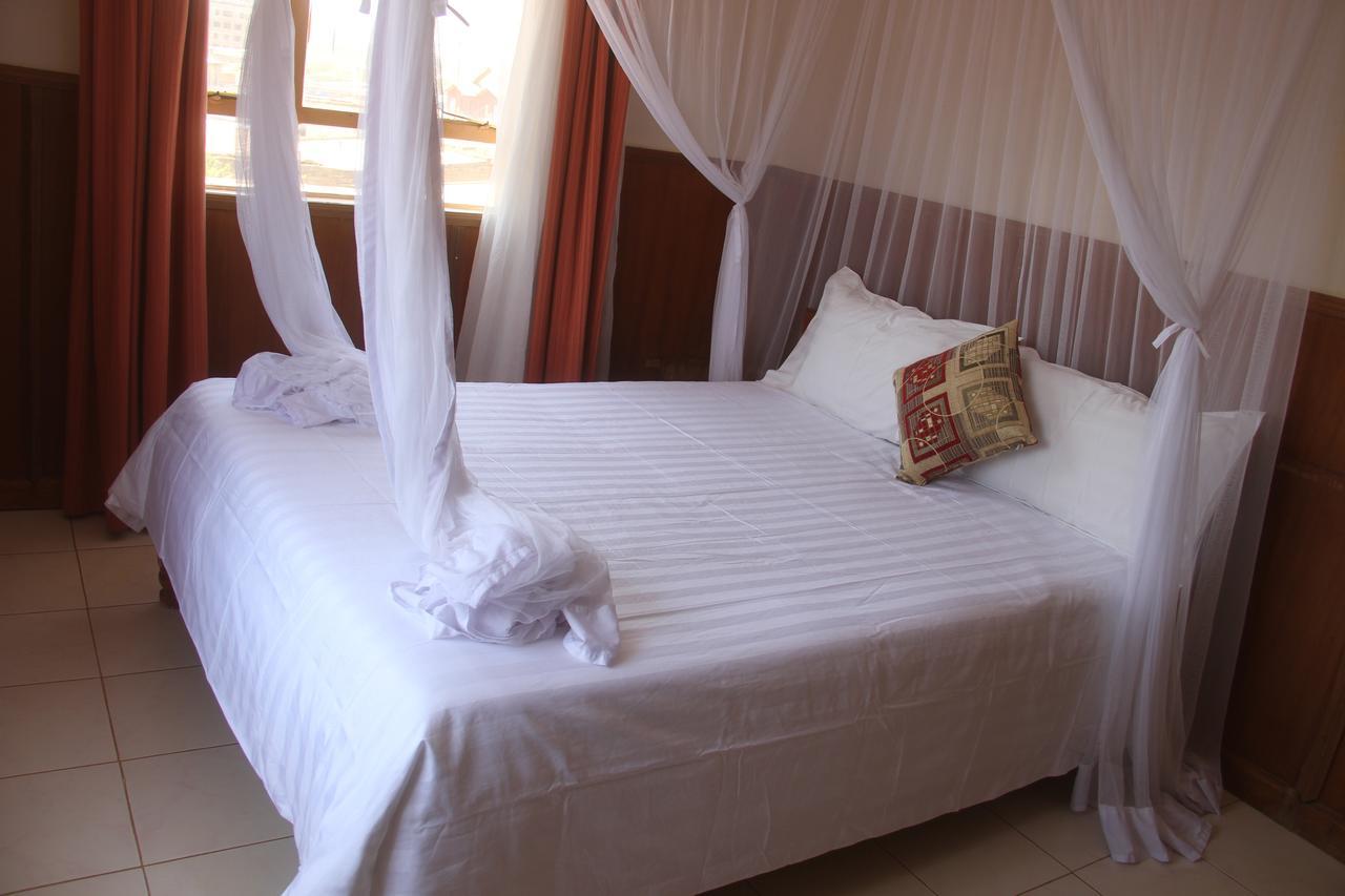 Isiolo Bomen Hotel מראה חיצוני תמונה