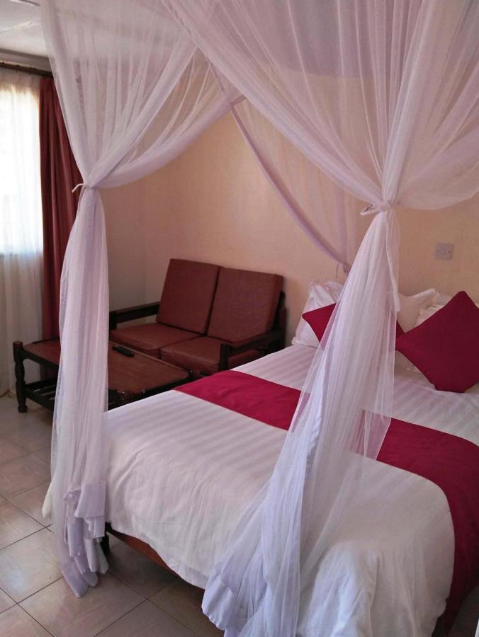 Isiolo Bomen Hotel מראה חיצוני תמונה