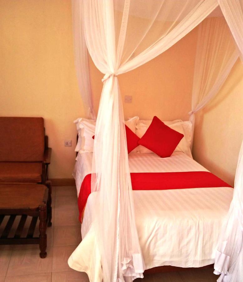 Isiolo Bomen Hotel מראה חיצוני תמונה